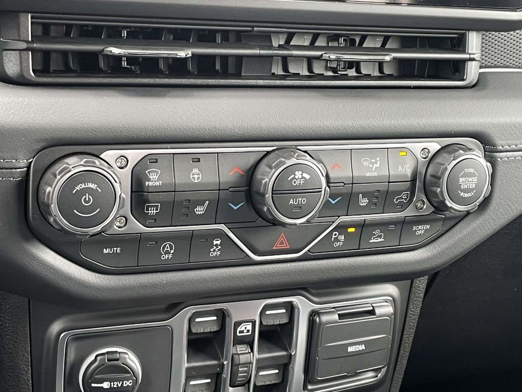 New 2026 Jeep Gladiator Rubicon AWD/4WD image 38