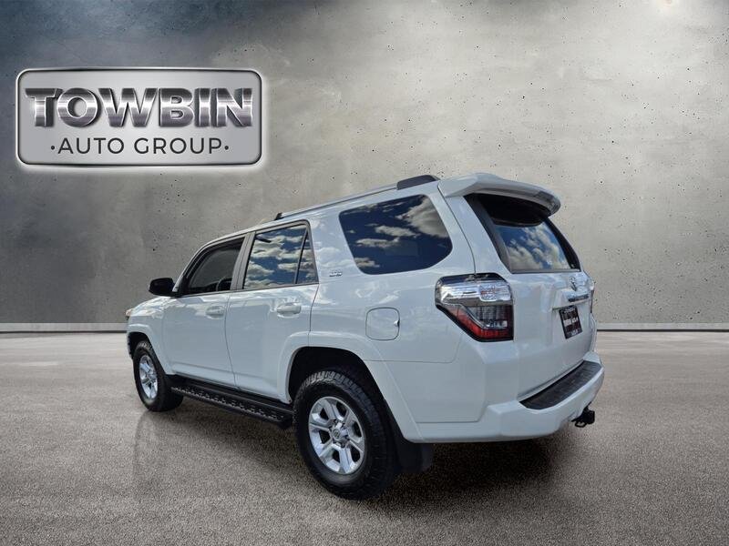 Used 2023 Toyota 4Runner SR5 Premium w/ Moonroof Package AWD/4WD image 7