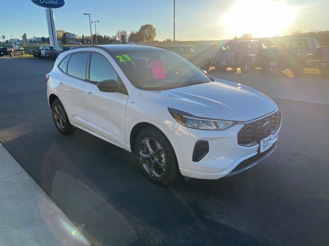 Used 2023 Ford Escape ST-Line w/ Tech Pack #1 image 3