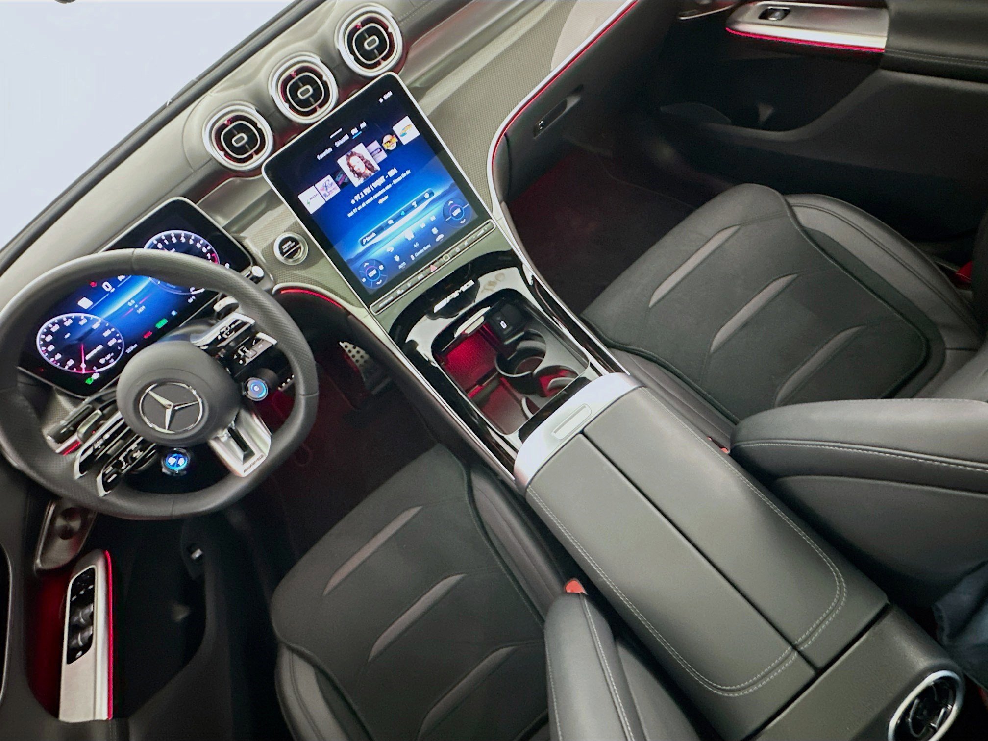 Used 2025 Mercedes-Benz GLC 63 AMG S image 18