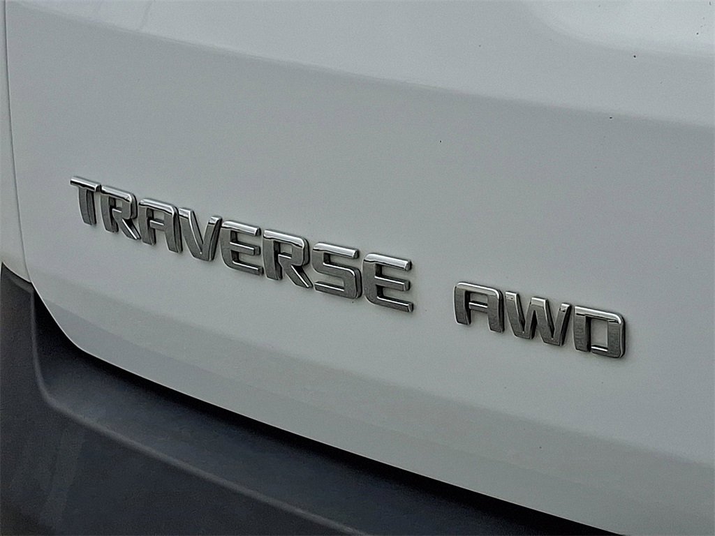 Used 2020 Chevrolet Traverse LS w/ LPO, Floor Liner Package image 31