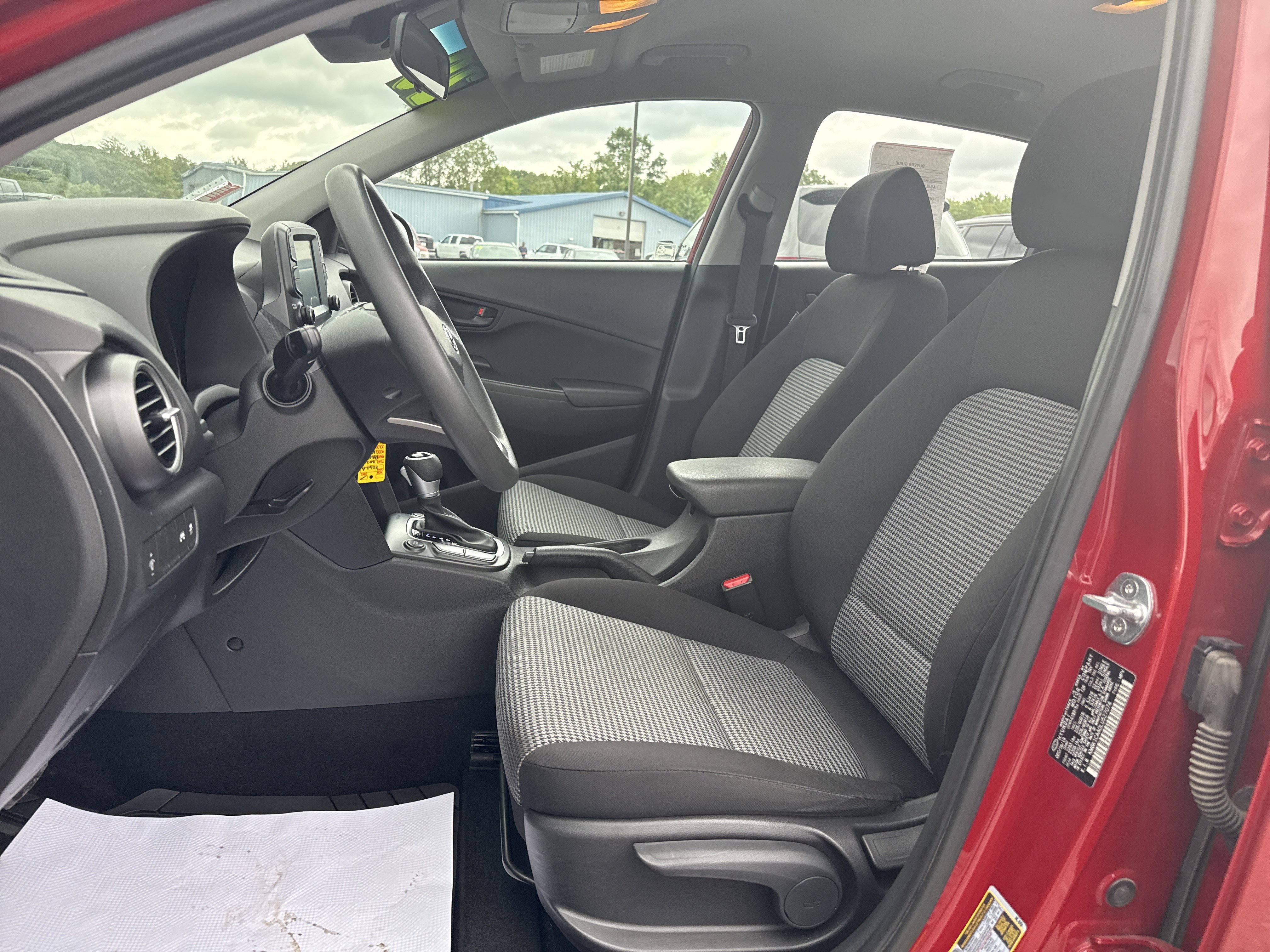 Used 2020 Hyundai Kona SE AWD/4WD image 5