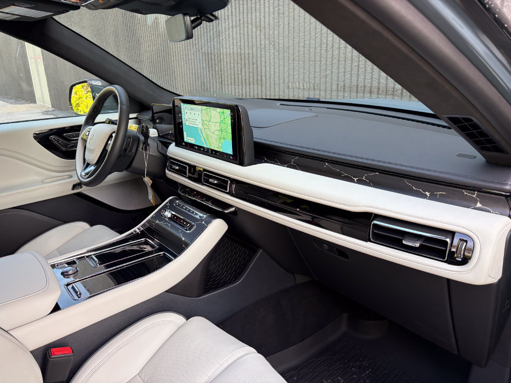New 2026 Lincoln Aviator Black Label w/ Dynamic Handling Package AWD/4WD image 34
