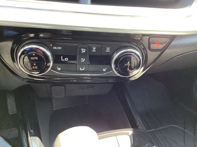 Used 2024 Chevrolet Trax LT w/ Driver Confidence Package FWD image 33
