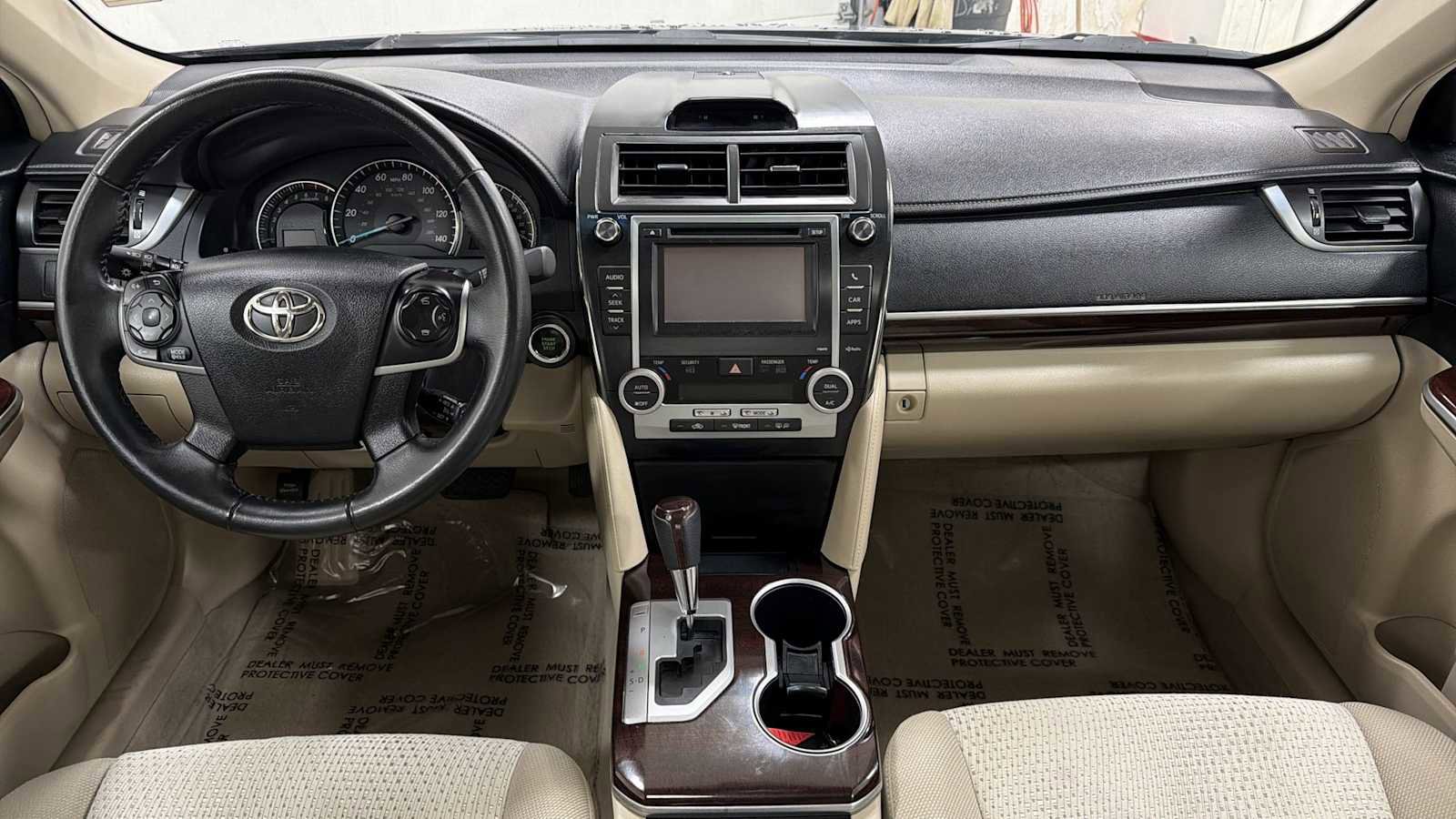 Used 2013 Toyota Camry XLE w/ Convenience Pkg image 27