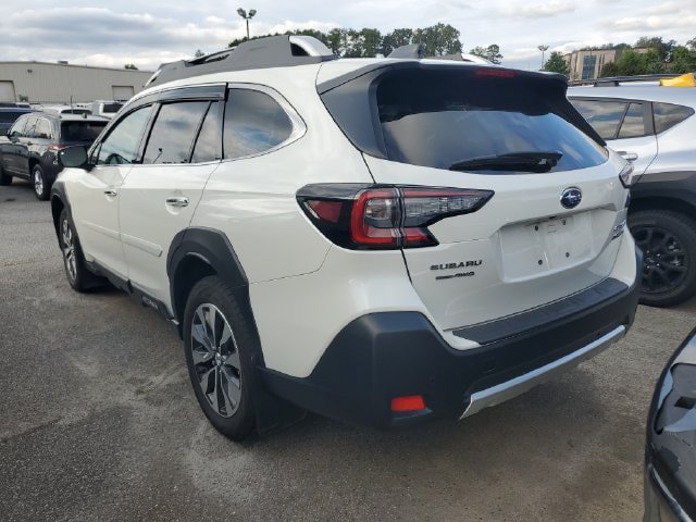 Used 2025 Subaru Outback Touring XT w/ Tech Package 3 AWD/4WD image 9