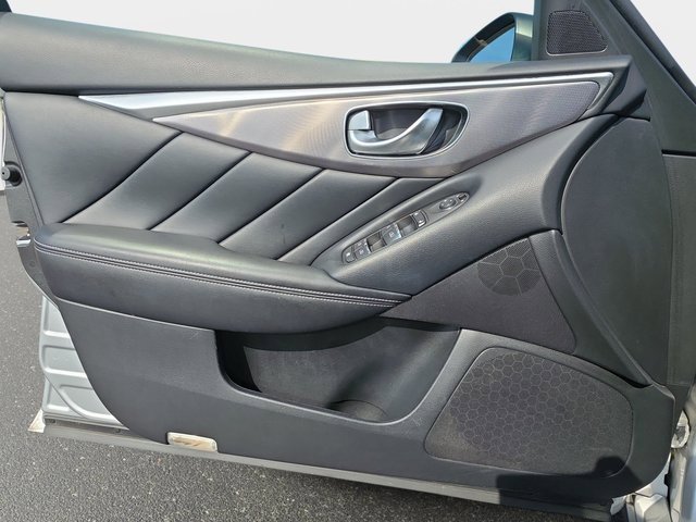 Used 2015 INFINITI Q50 Premium w/ Navigation Package image 25