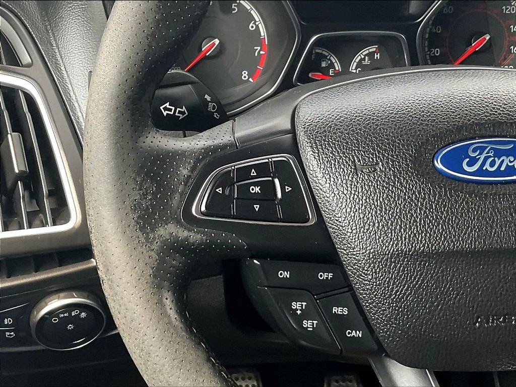 Used 2016 Ford Focus ST w/ Equipment Group 401A FWD image 11
