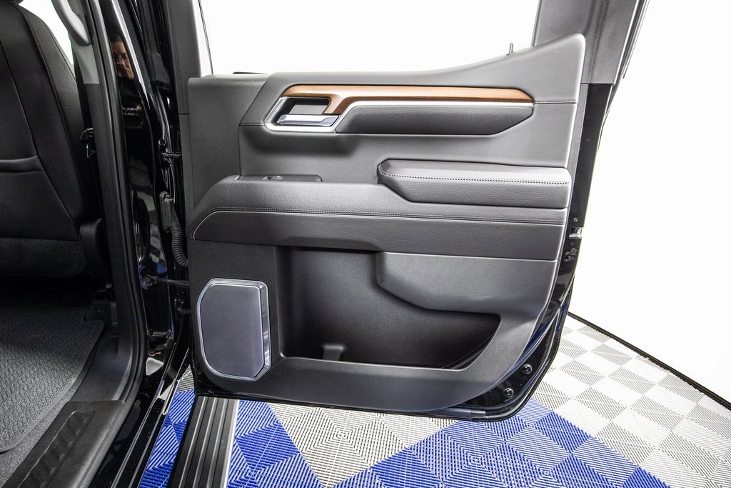 Used 2023 GMC Sierra 1500 Denali w/ Denali Reserve Package image 14