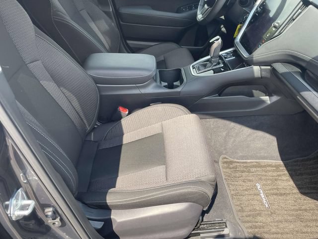 Used 2024 Subaru Outback Premium AWD/4WD image 19