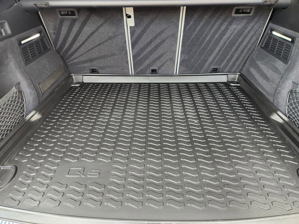 Used 2025 Audi Q5 e Premium image 33