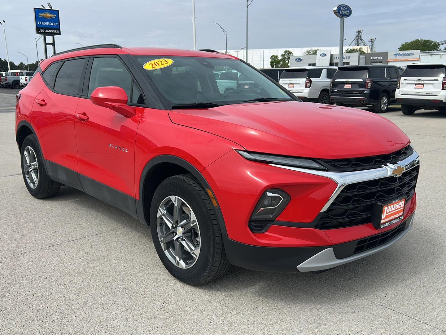 Used 2023 Chevrolet Blazer LT w/ Convenience Package FWD image 4