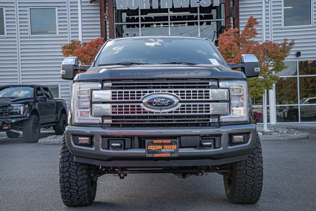 Used 2018 Ford F350 Platinum w/ Platinum Ultimate Package image 2