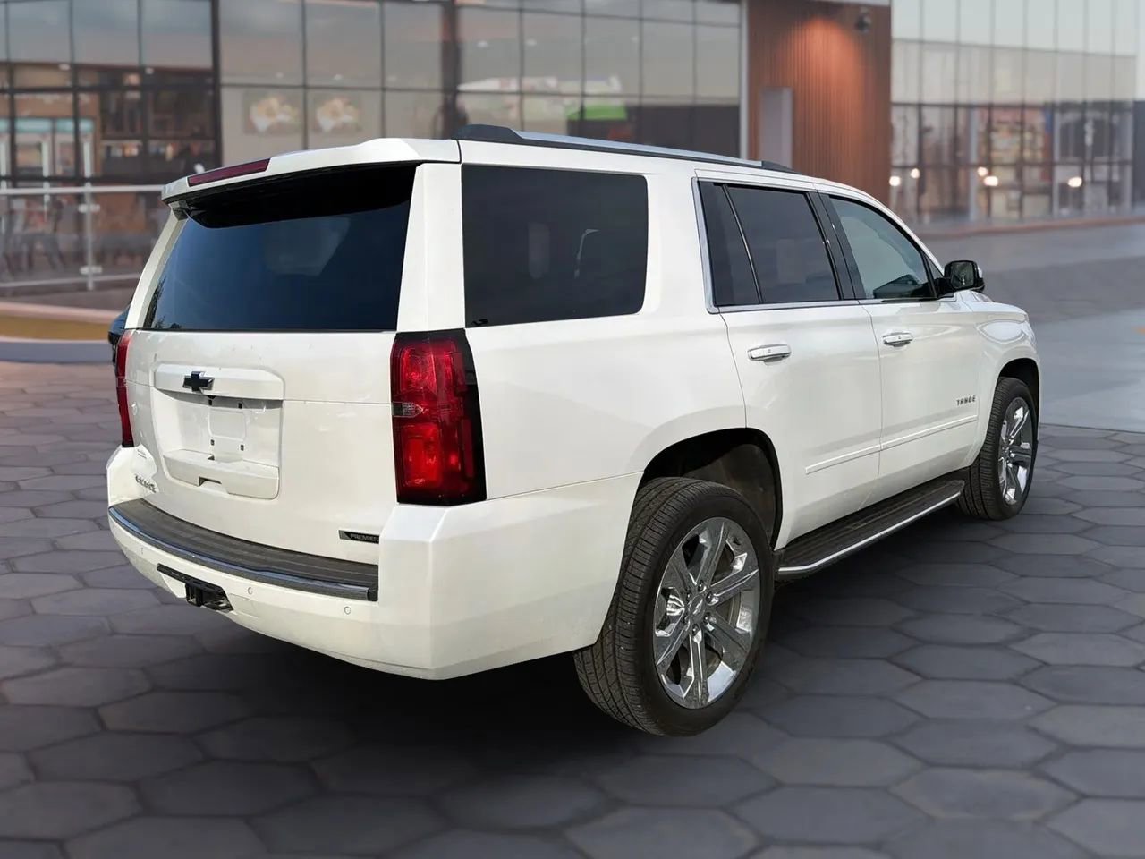 Used 2018 Chevrolet Tahoe Premier image 11