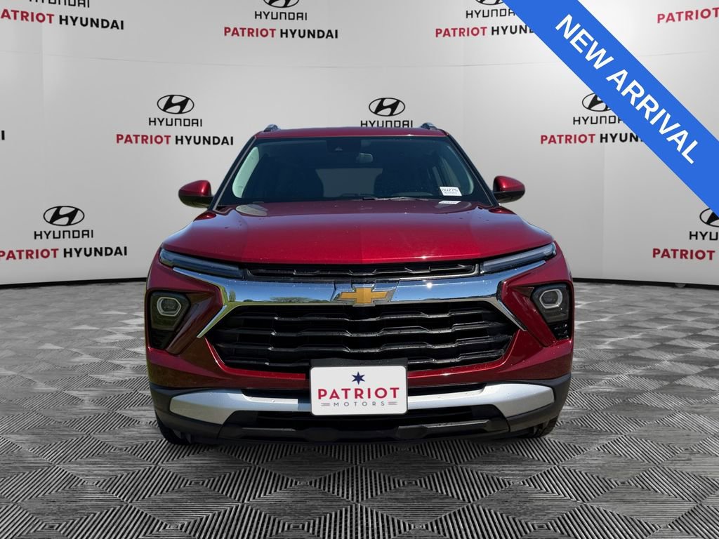 Used 2025 Chevrolet TrailBlazer LT AWD/4WD image 8