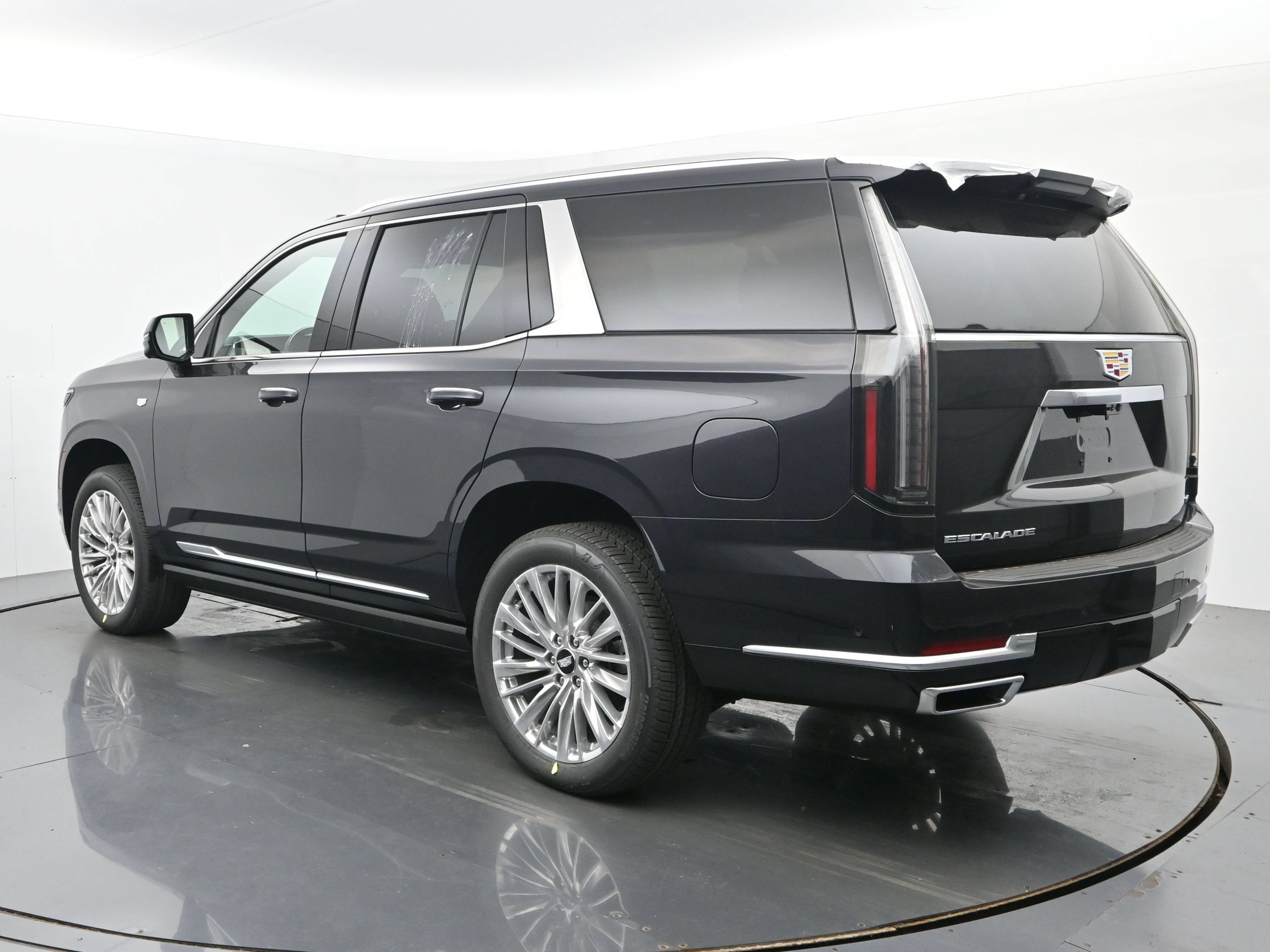 New 2026 Cadillac Escalade Luxury w/ Touring Package AWD/4WD image 3
