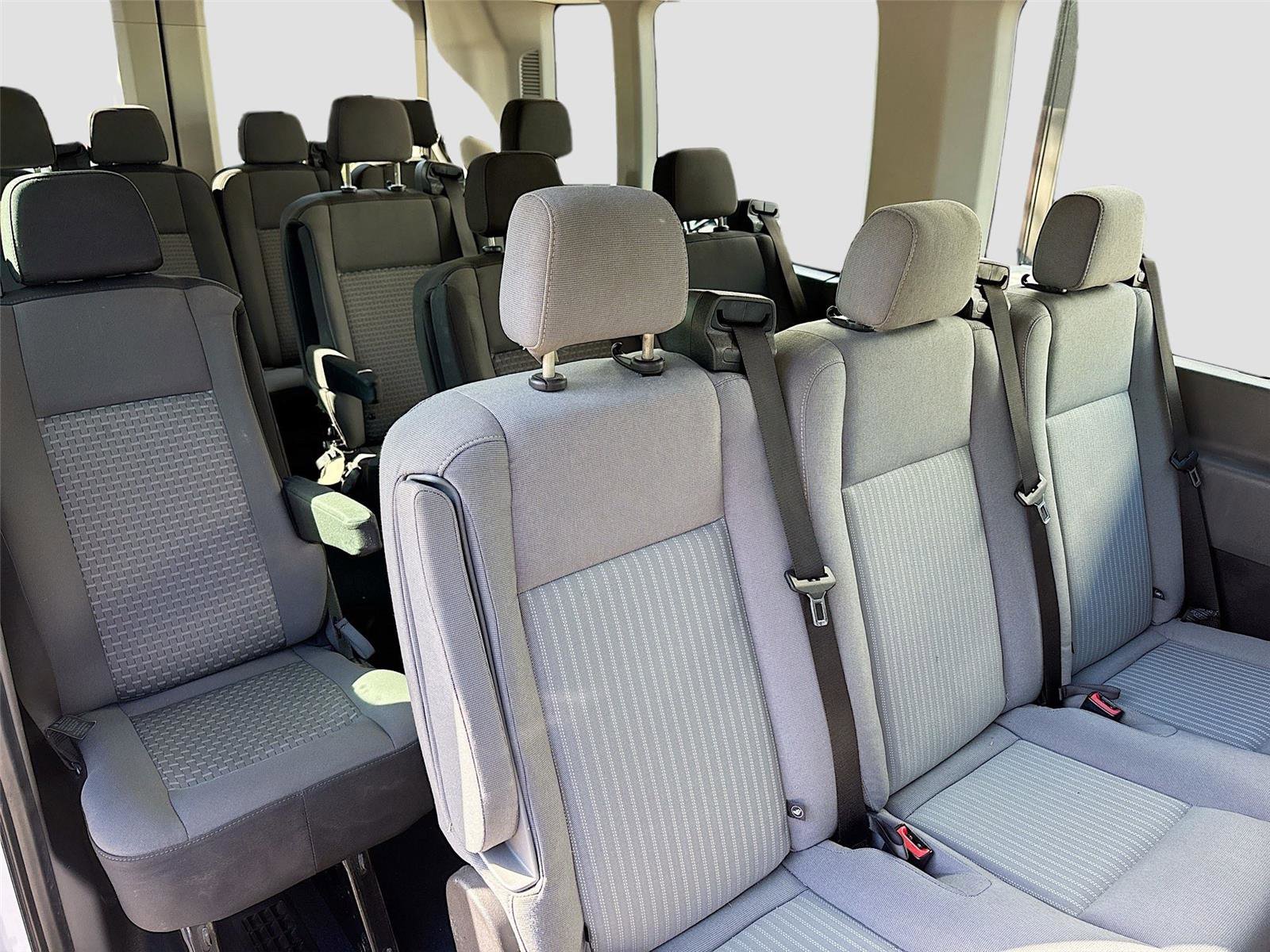 Used 2023 Ford Transit 350 XLT RWD image 29