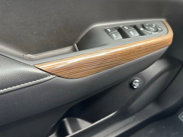 Used 2023 GMC Acadia SLE w/ Driver Convenience Package image 47