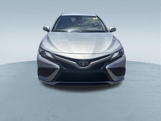 Used 2024 Toyota Camry XSE FWD image 2