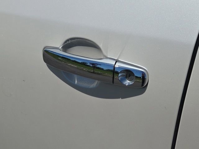 Used 2015 Buick Enclave Leather AWD/4WD image 23