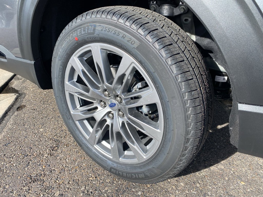 New 2026 Ford Explorer Active w/ Active Comfort Package image 3