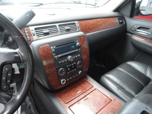 Used 2007 Chevrolet Avalanche LTZ w/ LTZ Preferred Equipment Group AWD/4WD image 9