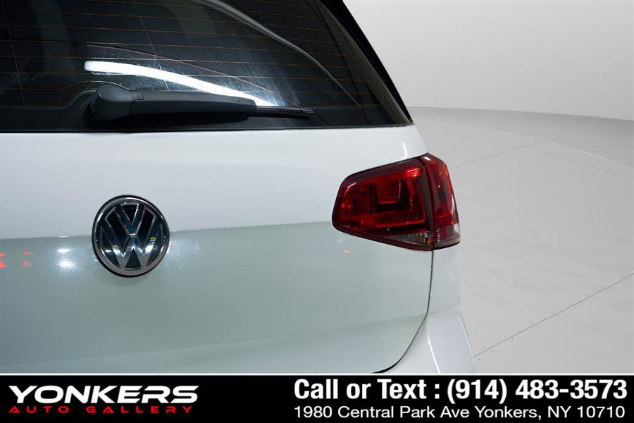 Used 2017 Volkswagen GTI S FWD image 31