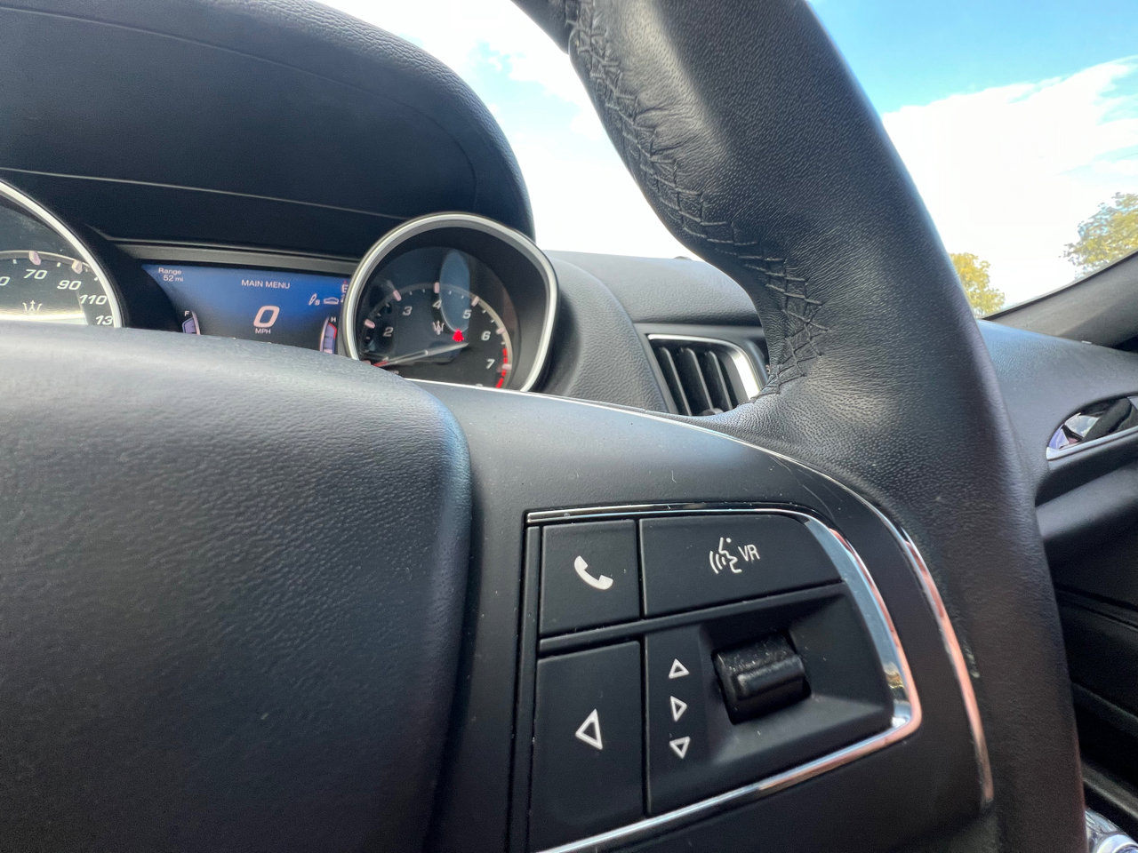 Used 2018 Maserati Levante image 46