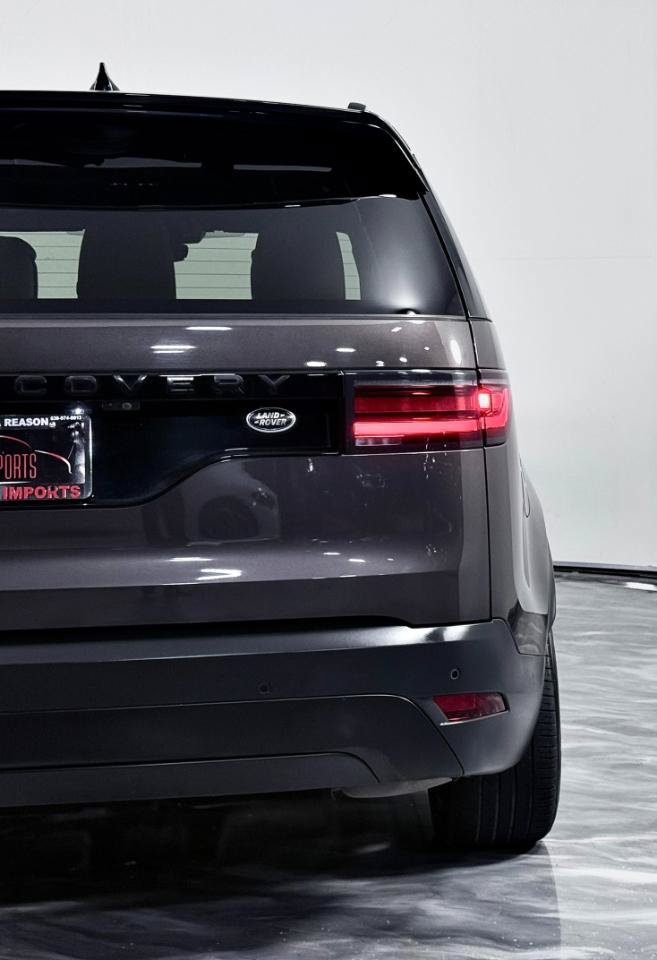 Used 2022 Land Rover Discovery S AWD/4WD image 14