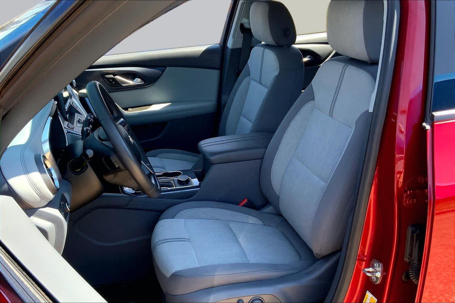 Used 2022 Chevrolet Blazer LT w/ LPO, Floor Liner Package FWD image 8