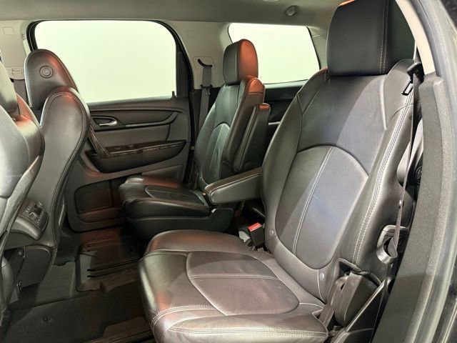 Used 2015 GMC Acadia SLT image 27