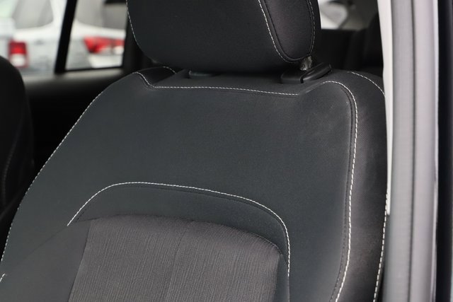 Used 2023 Jeep Grand Cherokee Laredo image 12