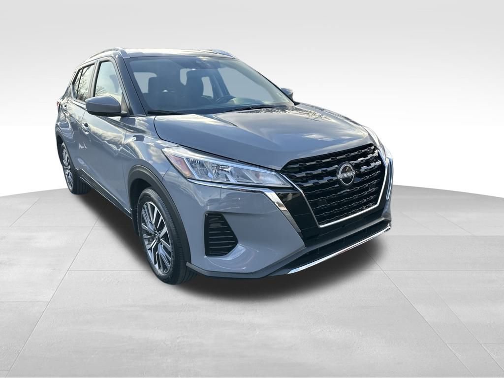 Used 2023 Nissan Kicks SV