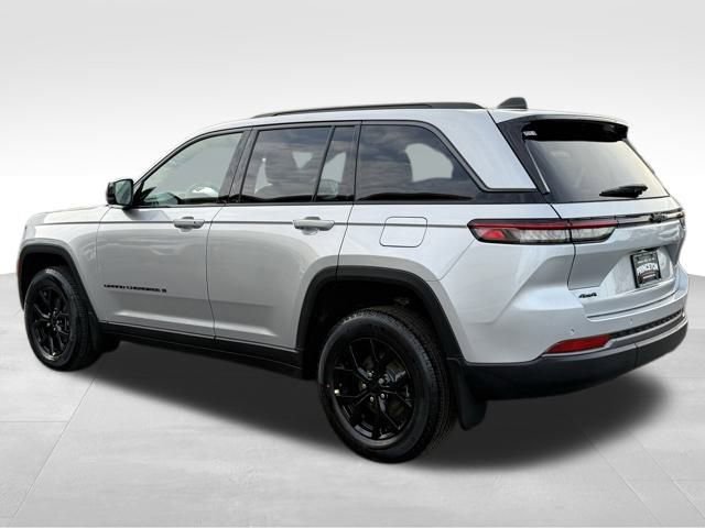 New 2026 Jeep Grand Cherokee Altitude AWD/4WD image 5