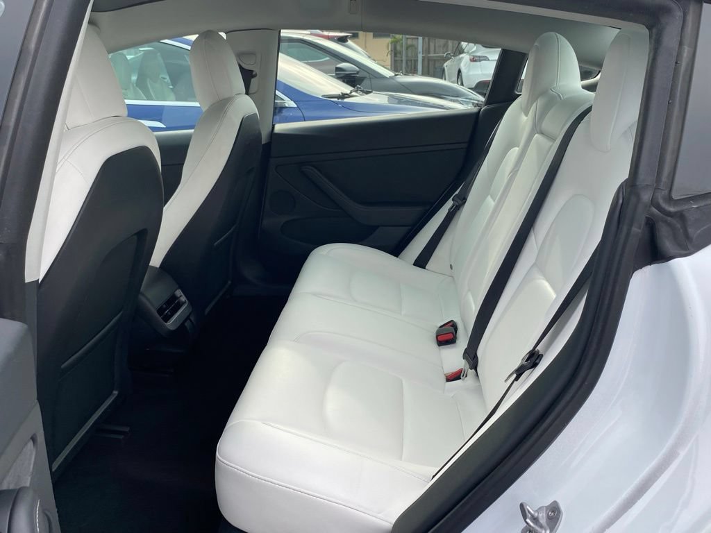 Used 2022 Tesla Model 3 Long Range AWD/4WD image 17