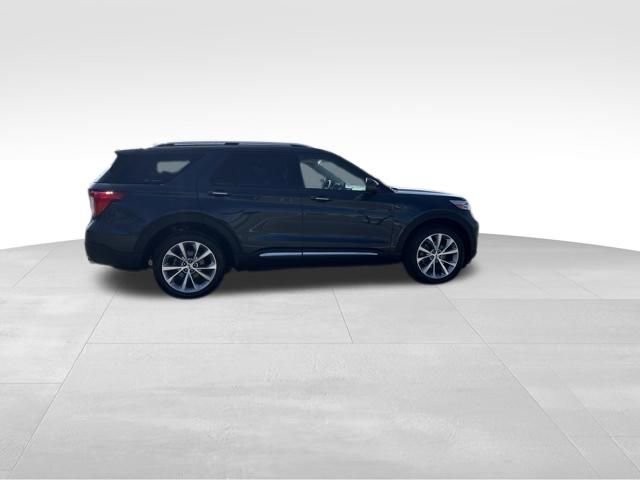 Certified 2022 Ford Explorer Platinum w/ Equipment Group 601A AWD/4WD image 5