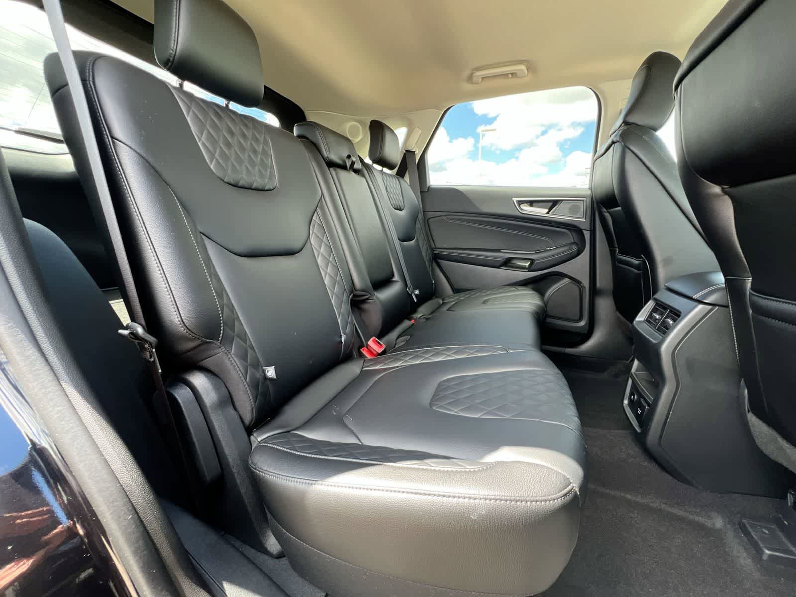 Used 2024 Ford Edge Titanium AWD/4WD image 20