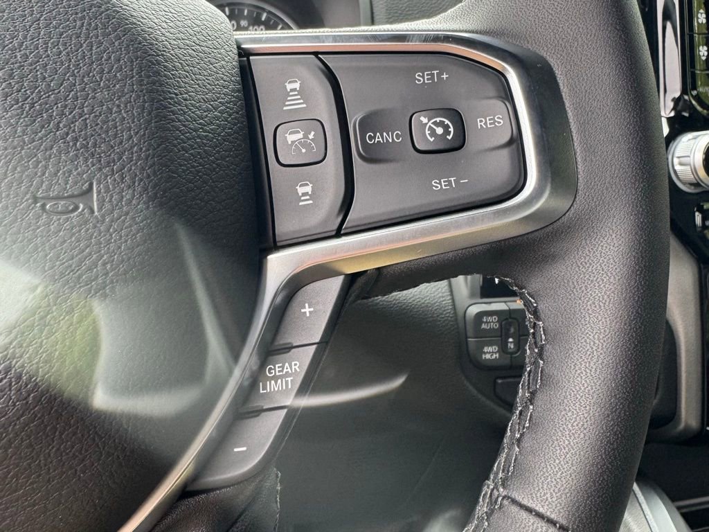 New 2026 RAM 1500 4x4 Crew Cab image 19