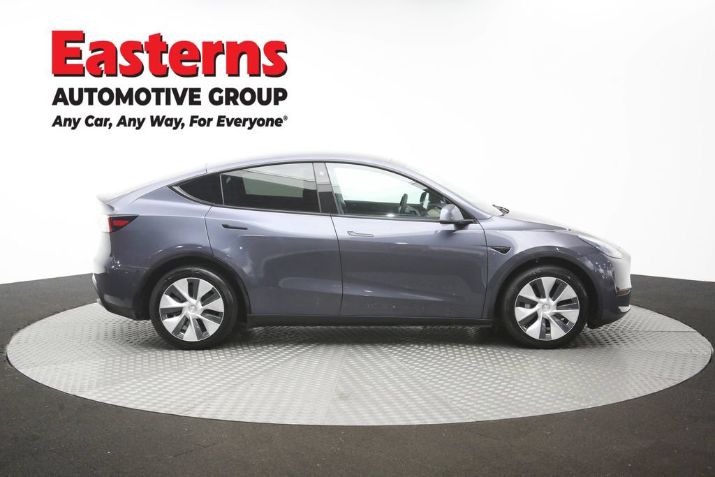 Used 2021 Tesla Model Y Long Range AWD/4WD image 40