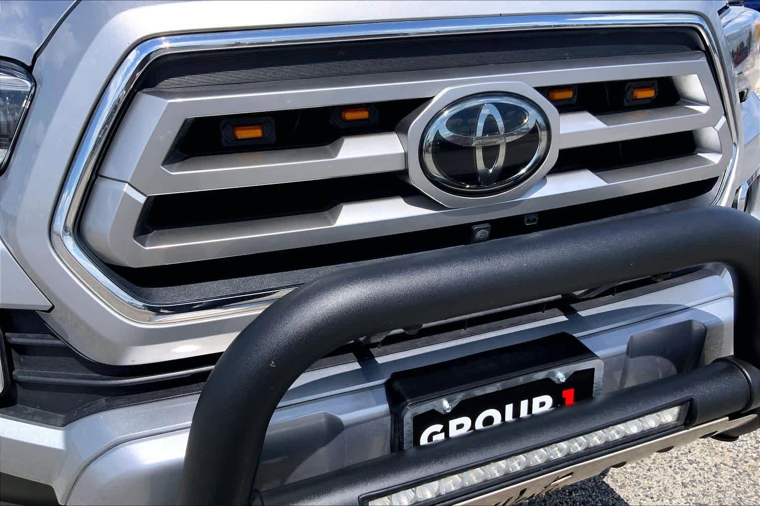 Used 2021 Toyota Tacoma Limited AWD/4WD image 29