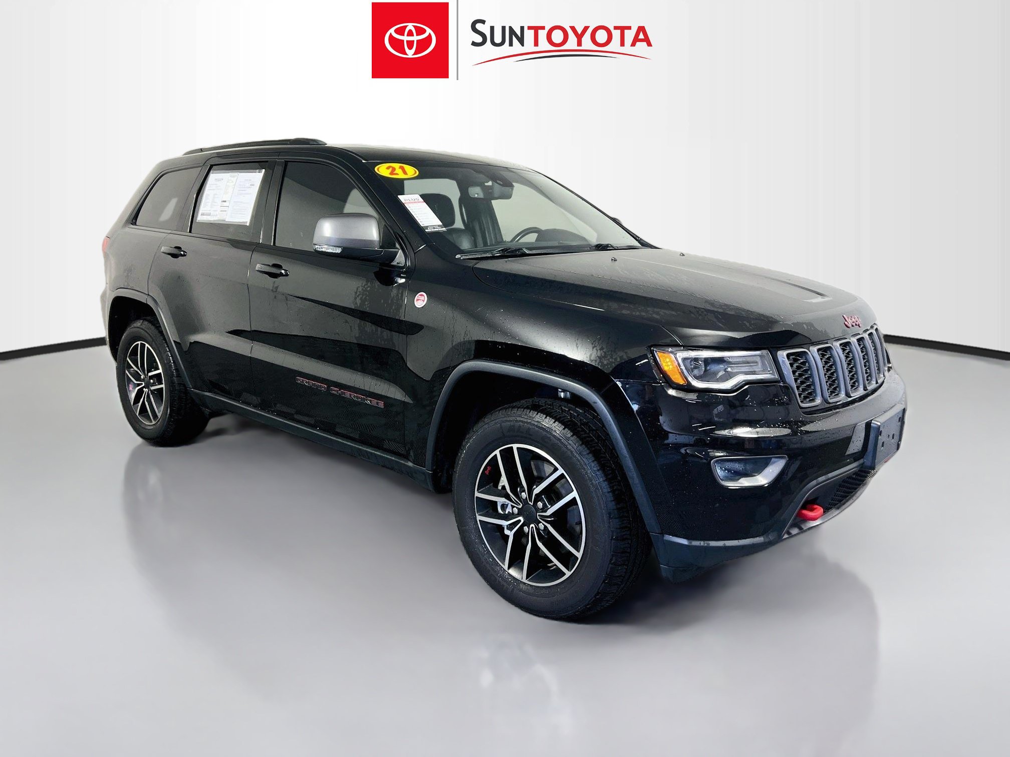 Used 2021 Jeep Grand Cherokee Trailhawk w/ Trailhawk Luxury Group AWD/4WD image 1