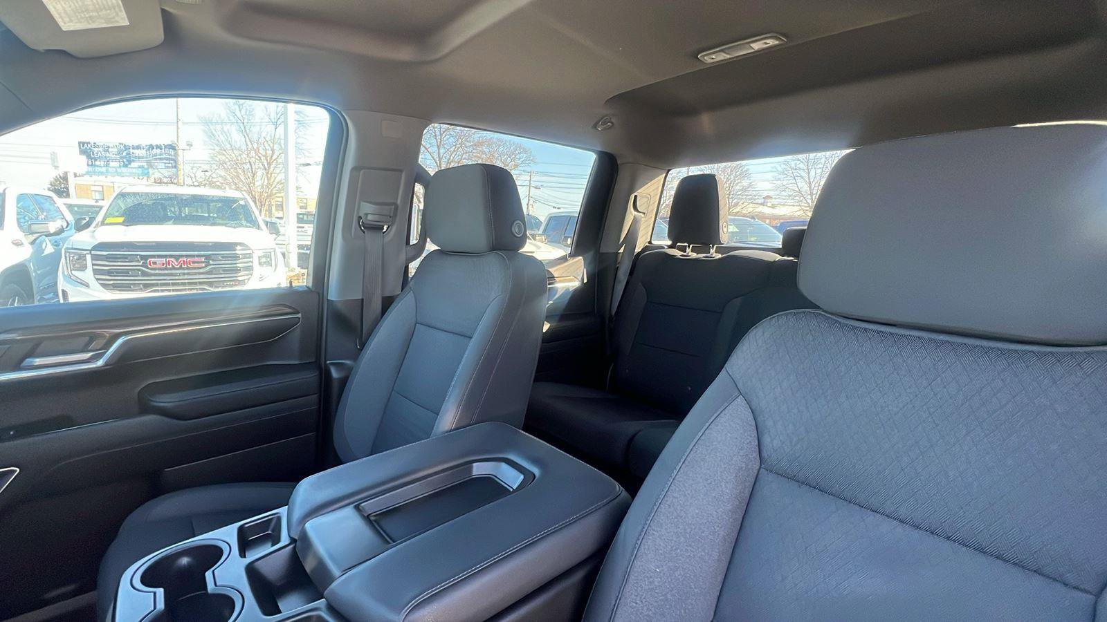 Used 2022 Chevrolet Silverado 1500 LT Trail Boss w/ Protection Package image 11