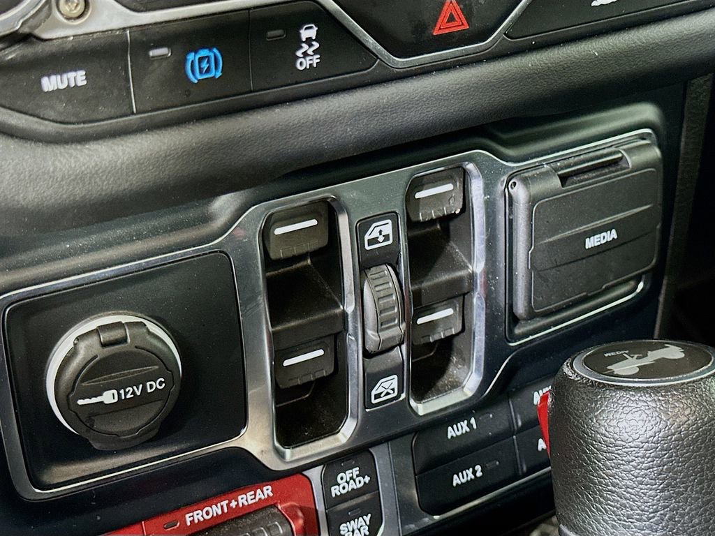 Used 2024 Jeep Wrangler Unlimited Rubicon 4xe image 30