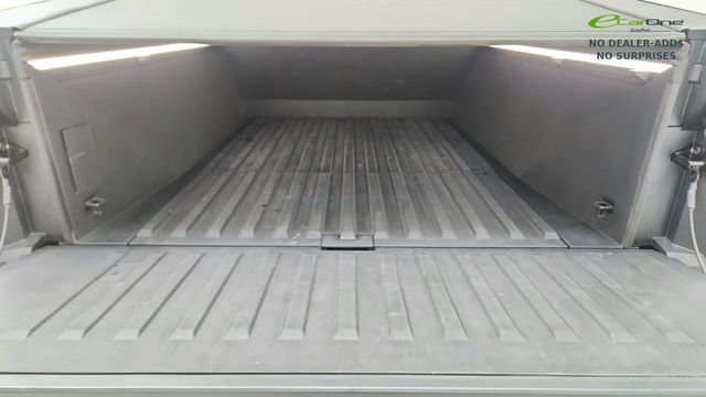 Used 2024 Tesla Cybertruck AWD Crew Cab image 14