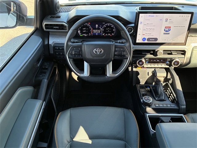 Used 2025 Toyota 4Runner Trailhunter image 13