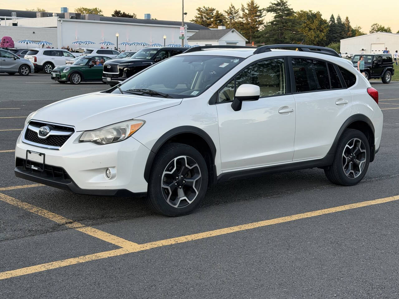 Used 2014 Subaru Crosstrek 2.0i Premium w/ Moonroof Package AWD/4WD image 3