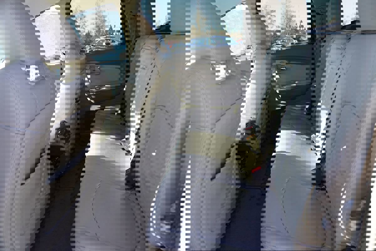 Used 2011 Chevrolet Traverse LT w/ Personal Connectivity Package image 19