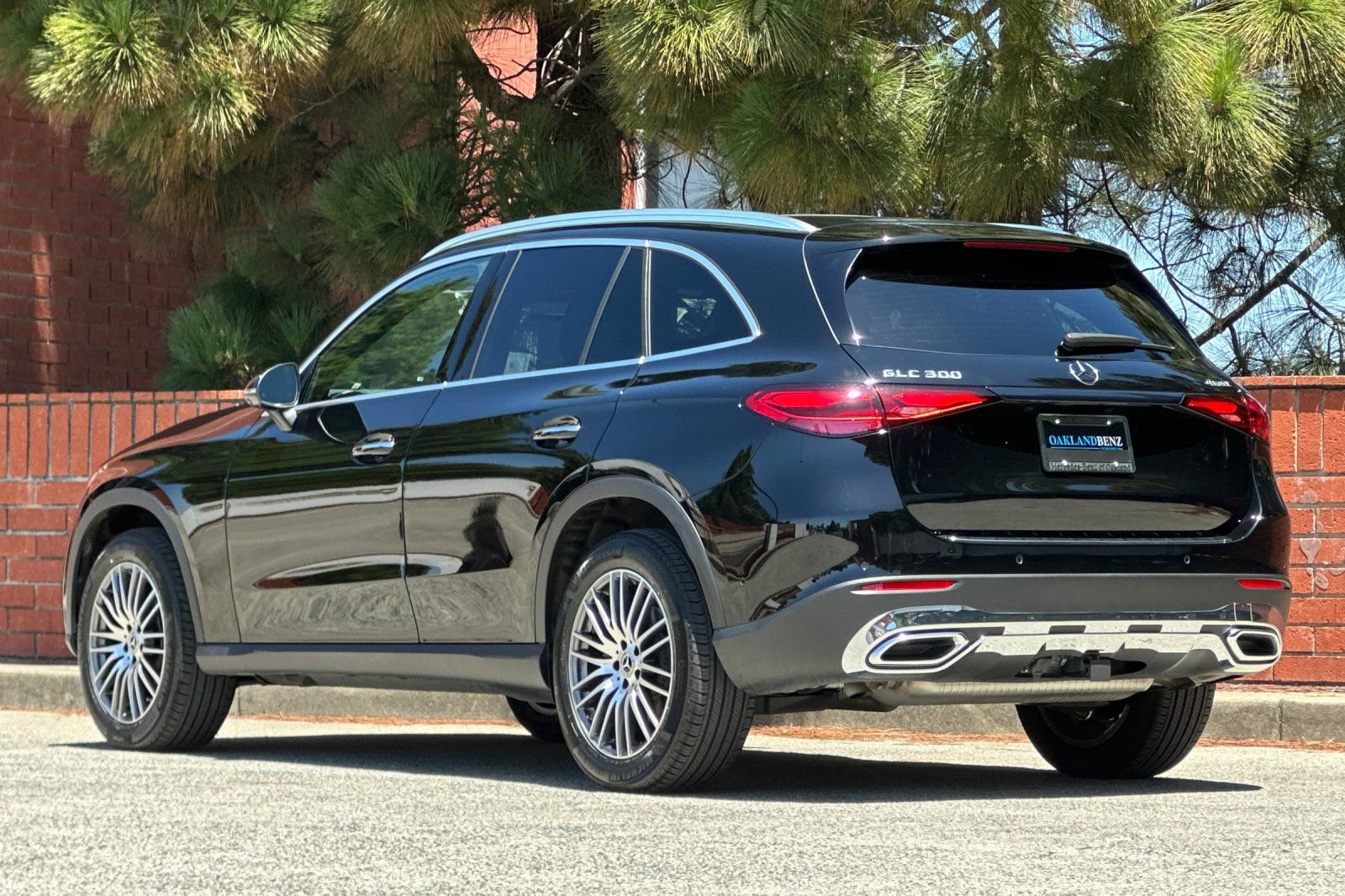 Certified 2024 Mercedes-Benz GLC 300 4MATIC image 6