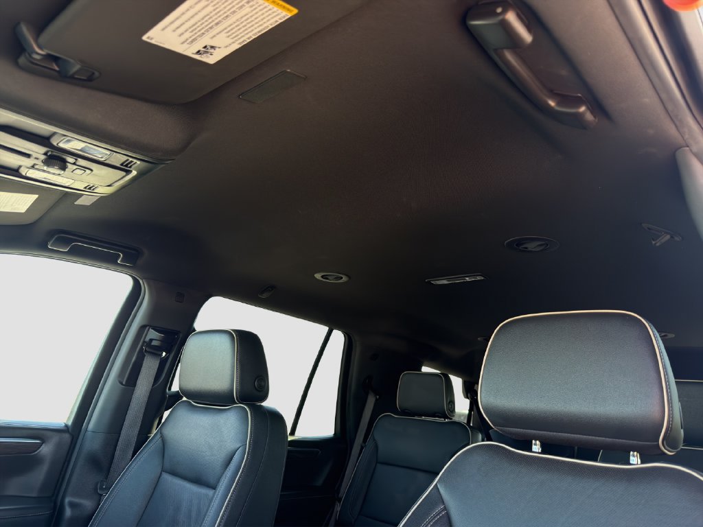 Used 2025 Chevrolet Tahoe Premier AWD/4WD image 24