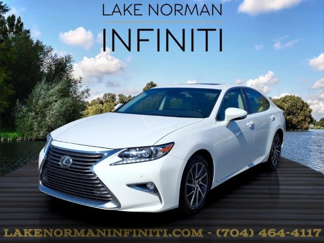 Used 2016 Lexus ES 350 w/ Luxury Package w/Wood Trim FWD image 1